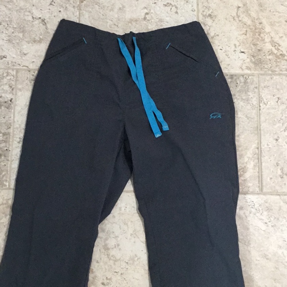 Iguana Med Scrub Pants- Size Medium